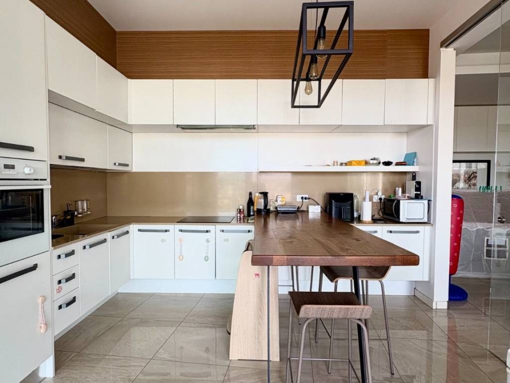 appartamento in vendita a Roma in zona Ostiense