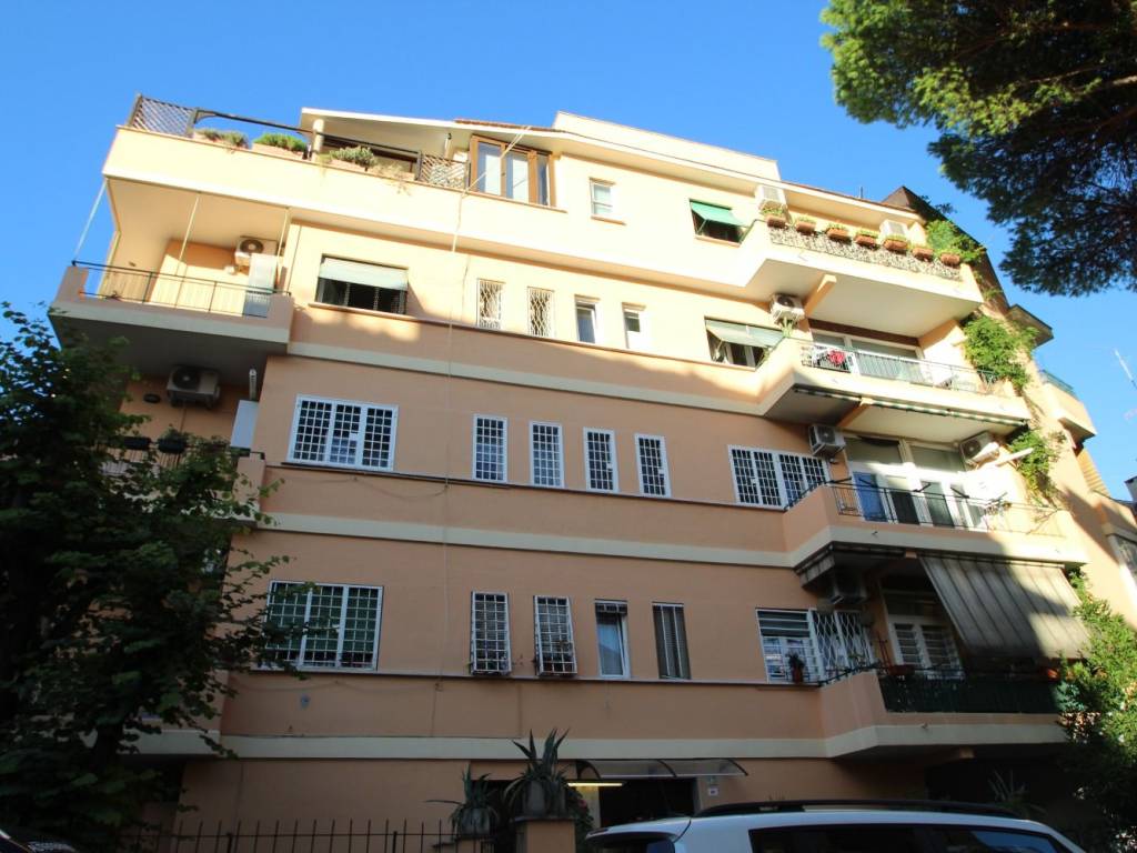 appartamento in vendita a Roma in zona Monte Sacro/Talenti