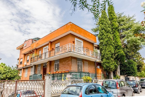 appartamento in vendita a Roma in zona Acilia