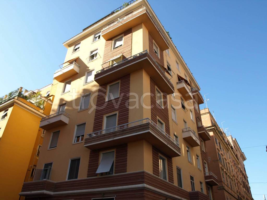 appartamento in vendita a Roma in zona Celio
