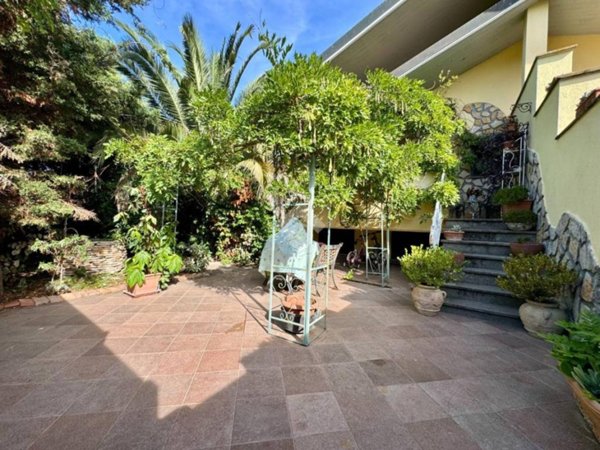casa indipendente in vendita a Roma in zona Trigoria