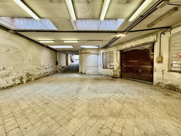 locale commerciale in vendita a Roma in zona Flaminio