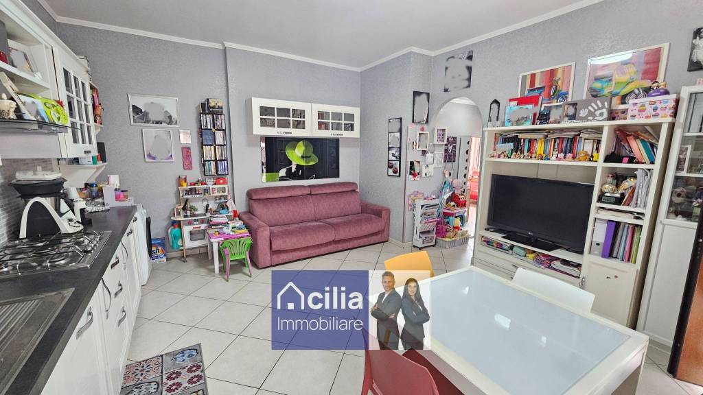 appartamento in vendita a Roma in zona Acilia
