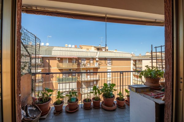 appartamento in vendita a Roma in zona Collatino