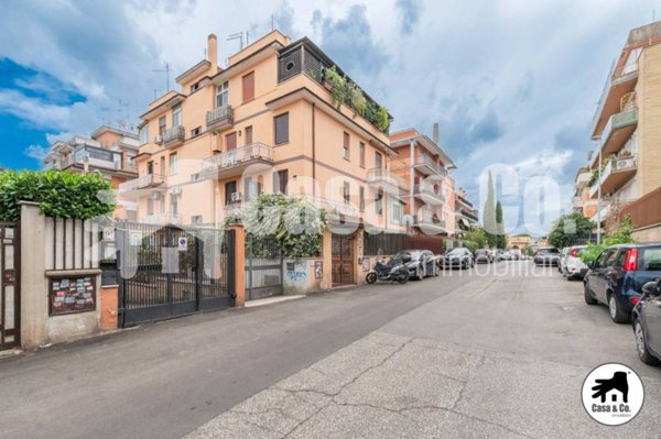 appartamento in vendita a Roma in zona Torrevecchia