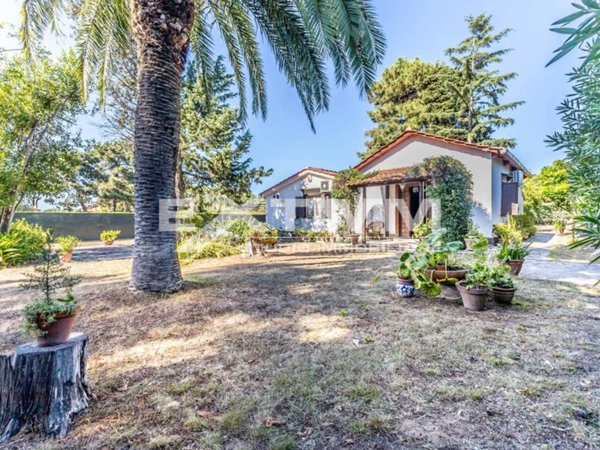 casa indipendente in vendita a Roma in zona Axa