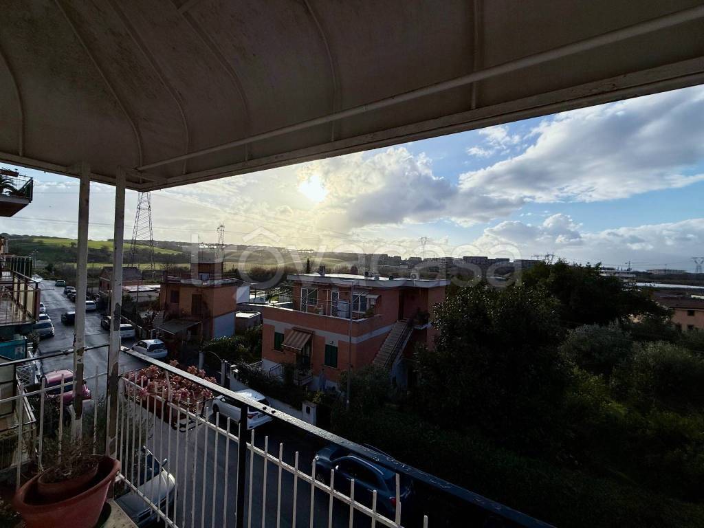 appartamento in vendita a Roma in zona Vitinia