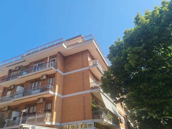 appartamento in vendita a Roma in zona Gianicolense