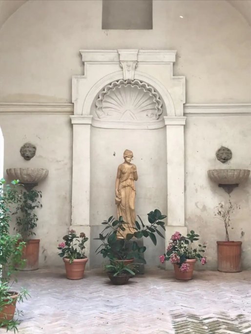 appartamento in vendita a Roma in zona Rione Regola