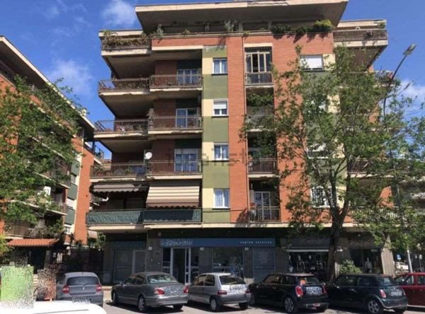appartamento in vendita a Roma in zona Ostia
