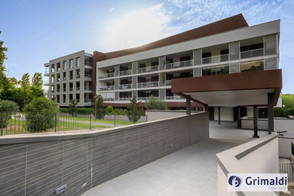 appartamento in vendita a Roma in zona EUR