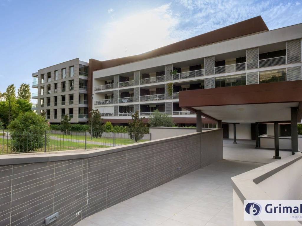appartamento in vendita a Roma in zona EUR