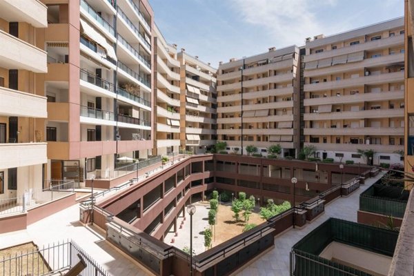 appartamento in vendita a Roma in zona Fonte Laurentina