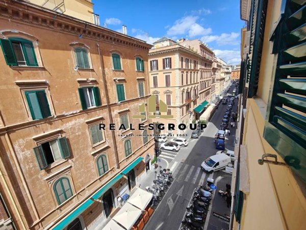 appartamento in vendita a Roma in zona Castro Pretorio