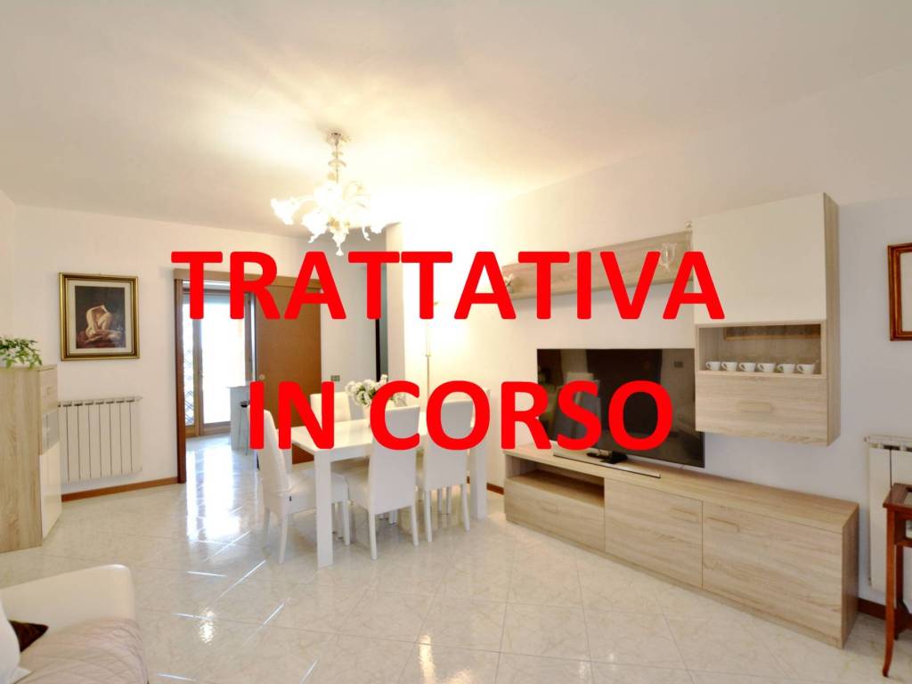 appartamento in vendita a Roma in zona Acilia