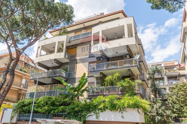 appartamento in vendita a Roma in zona Monte Sacro/Talenti