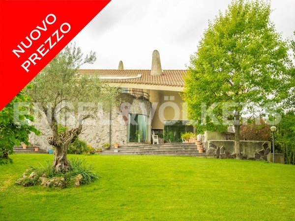 casa indipendente in vendita a Roma in zona Castel di Leva