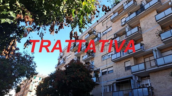 appartamento in vendita a Roma in zona Ostiense