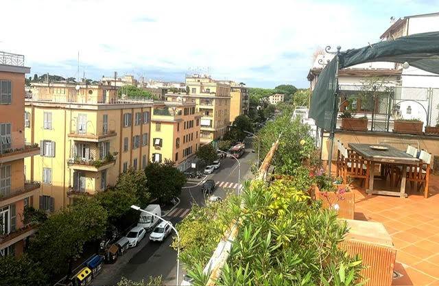 appartamento in vendita a Roma in zona Gianicolense