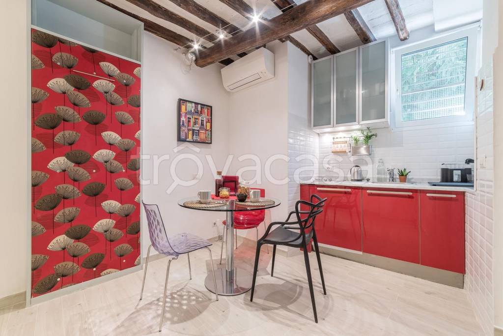 appartamento in vendita a Roma in zona Trastevere