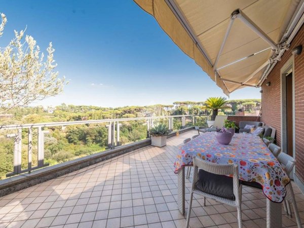 appartamento in vendita a Roma