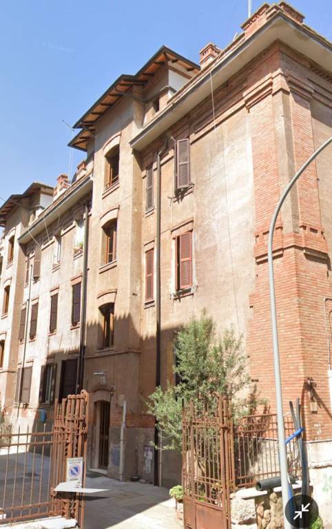 appartamento in vendita a Roma in zona San Saba - Ripa