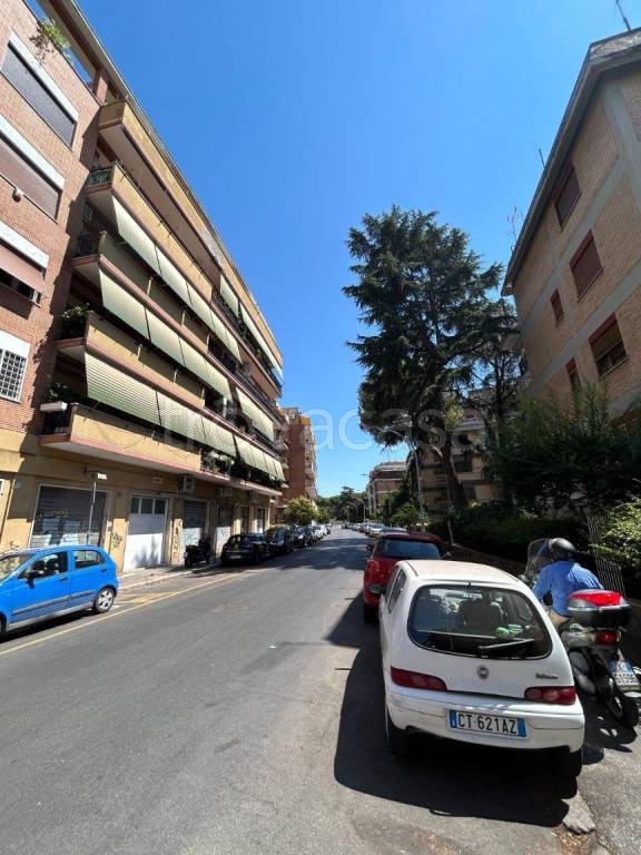 appartamento in vendita a Roma in zona Gianicolense