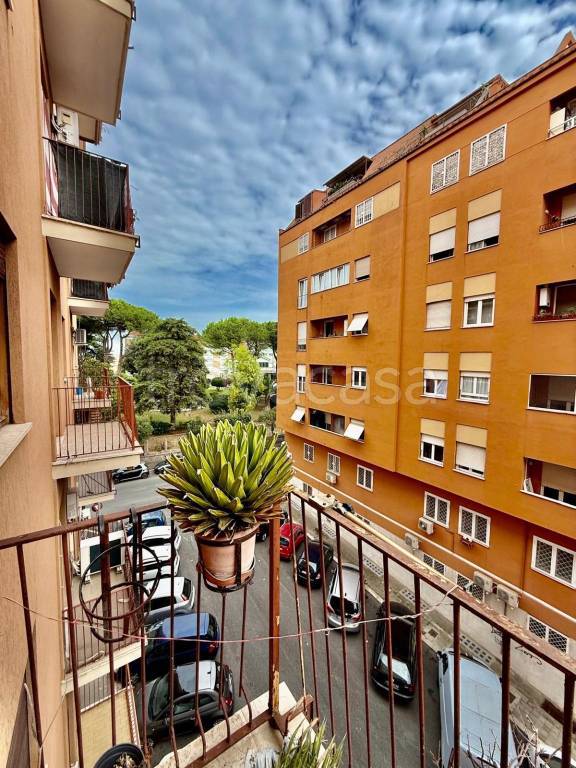 appartamento in vendita a Roma in zona Portuense