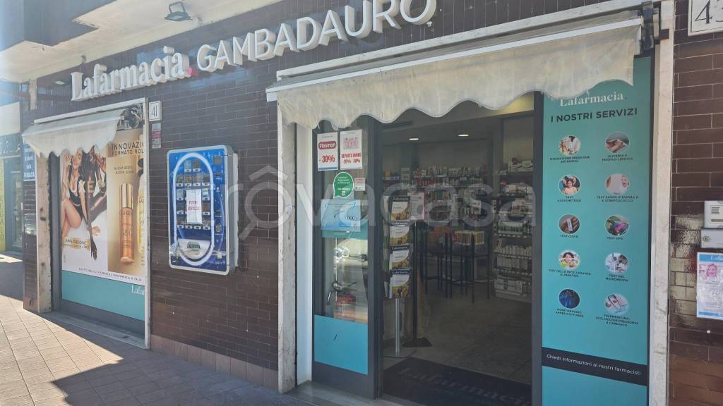 quadrivano in vendita a Roma in zona Acilia