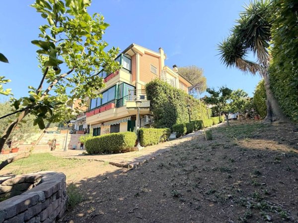 casa indipendente in vendita a Roma in zona Aurelio