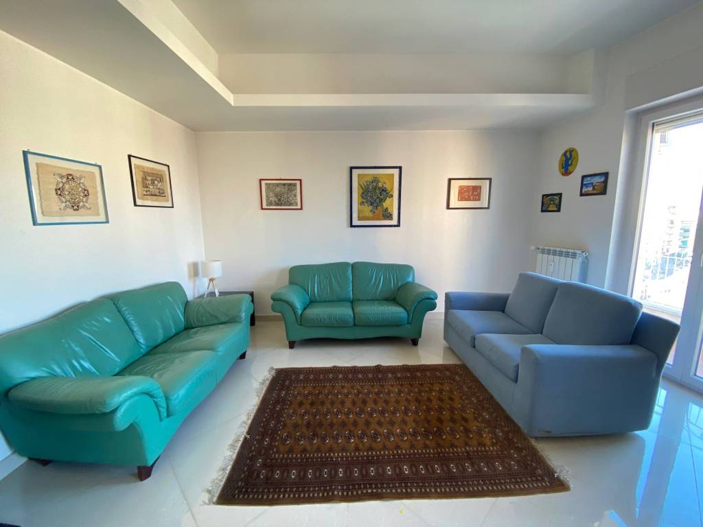 appartamento in vendita a Roma in zona Appio Latino