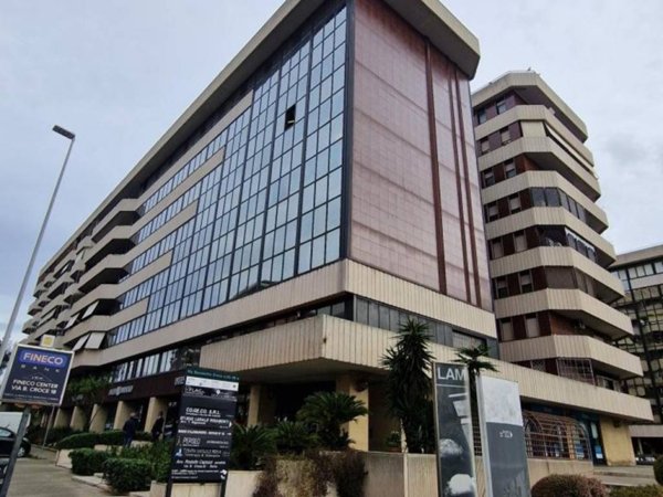 ufficio in vendita a Roma in zona Ardeatino