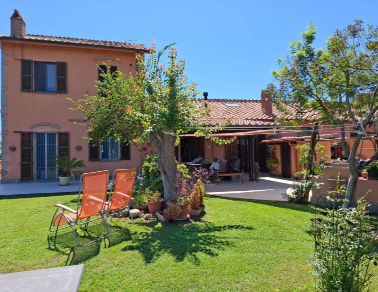 casa indipendente in vendita a Roma in zona Trigoria