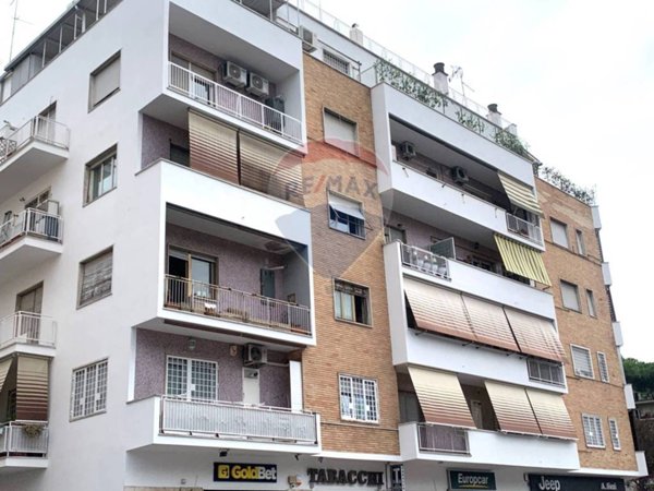 appartamento in vendita a Roma in zona Tor di Quinto