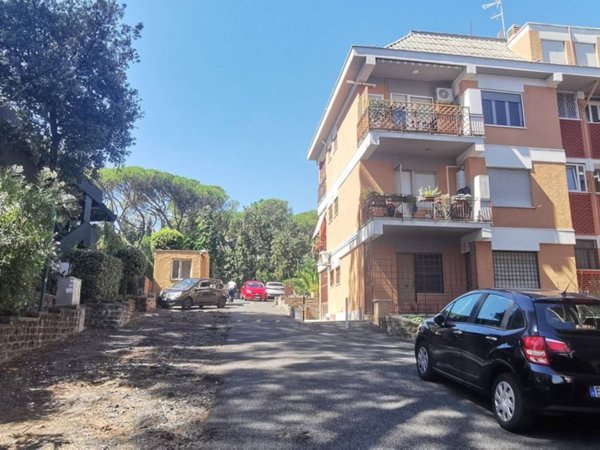 appartamento in vendita a Roma in zona Grottarossa