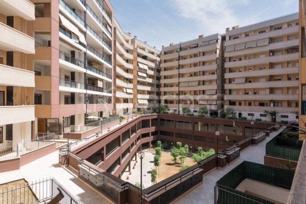 appartamento in vendita a Roma in zona Fonte Laurentina