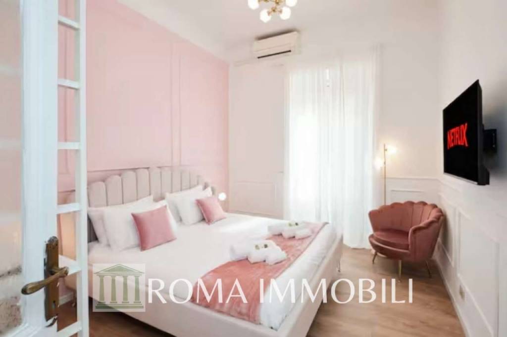 appartamento in vendita a Roma in zona Esquilino