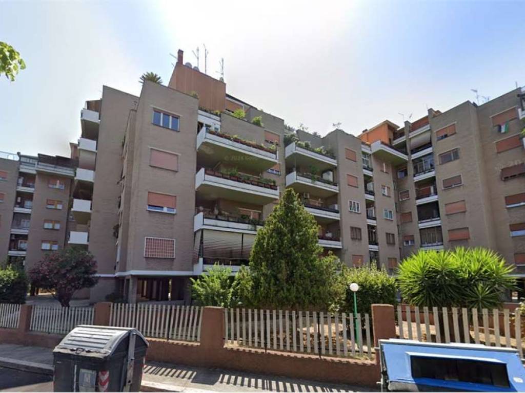 appartamento in vendita a Roma in zona Primavalle