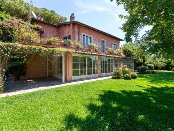 casa indipendente in vendita a Roma in zona Ardeatino