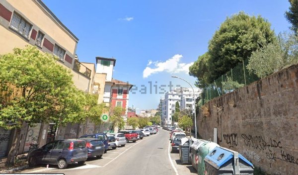 ufficio in vendita a Roma in zona Tuscolano