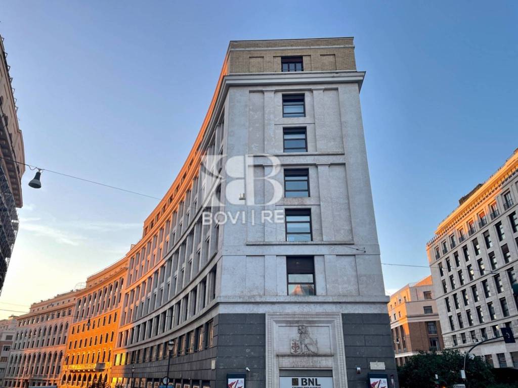 negozio in vendita a Roma in zona Tor di Quinto