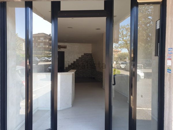 casa indipendente in vendita a Roma in zona Casal Morena