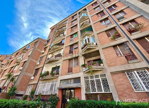 appartamento in vendita a Roma in zona Torre Spaccata