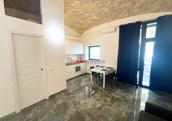 appartamento in vendita a Roma in zona Esquilino
