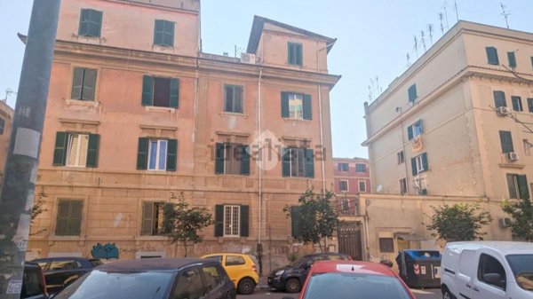 appartamento in vendita a Roma in zona Tuscolano