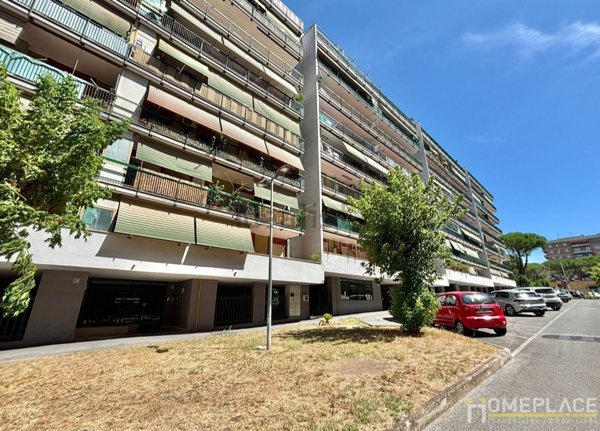 appartamento in vendita a Roma in zona Cinecittà
