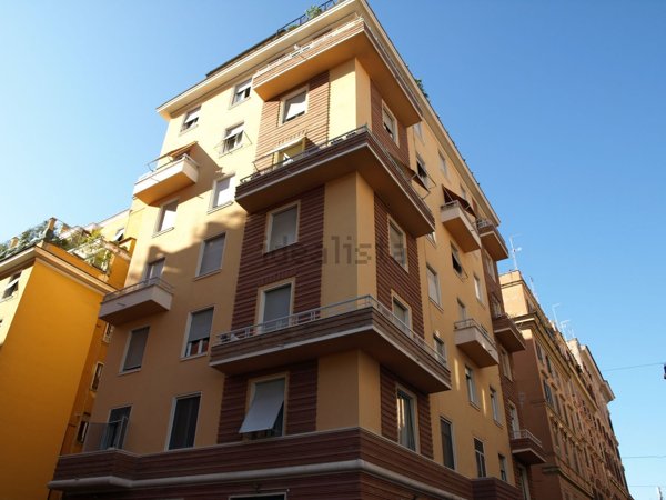 appartamento in vendita a Roma in zona Castro Pretorio