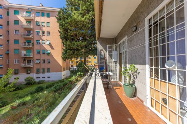 appartamento in vendita a Roma in zona Tuscolano
