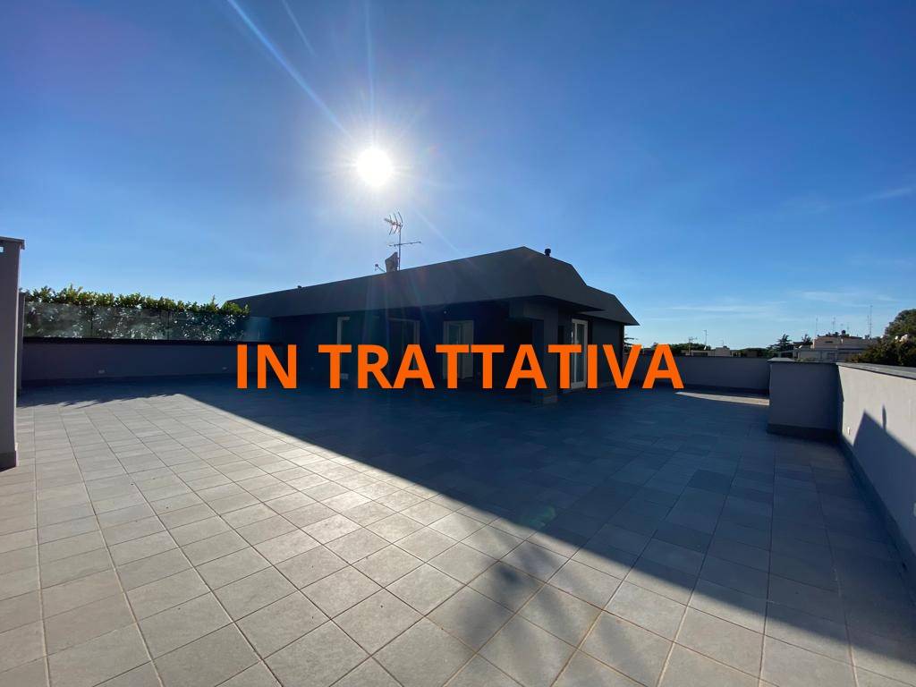 appartamento in vendita a Roma in zona EUR