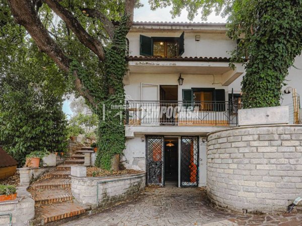 casa indipendente in vendita a Roma in zona Casalotti
